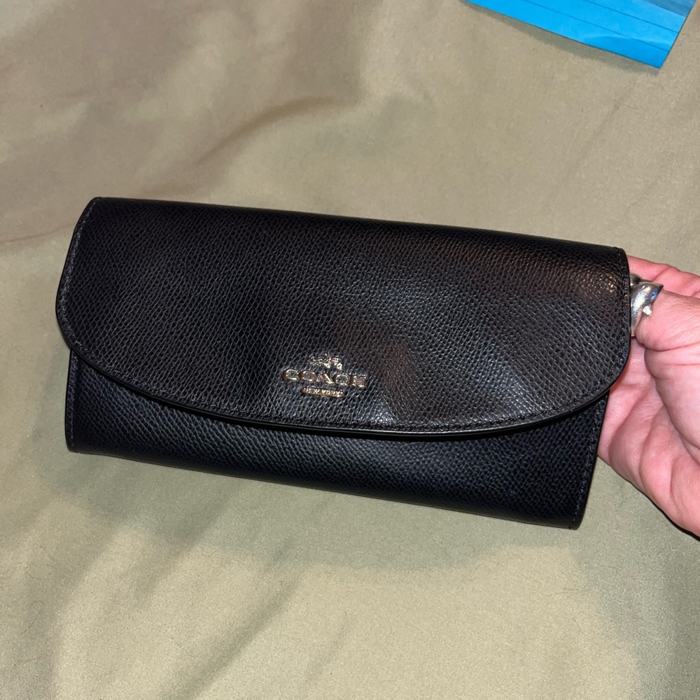 Coach wallet used twice